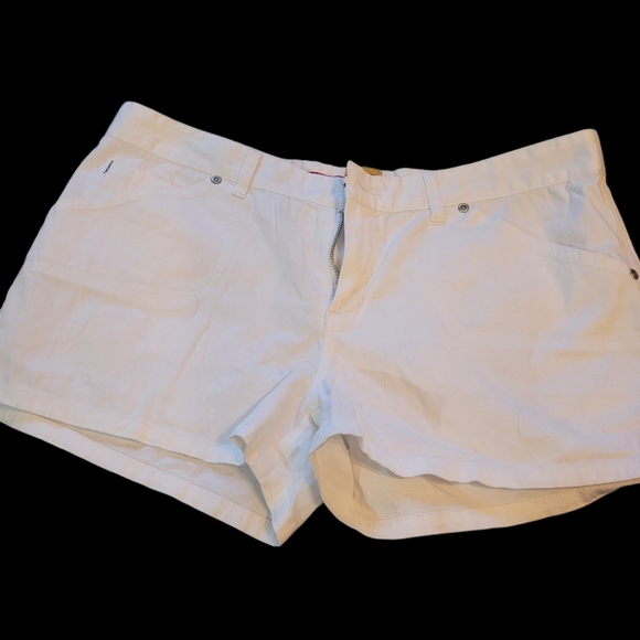 Women's Tradition J&L Shorts Size 32 - Picture 1 of 3